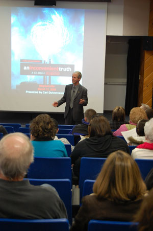 The dangers of climate change - Al Gore’s global warming message presented