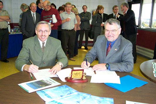 Agreement allows college students to earn degrees