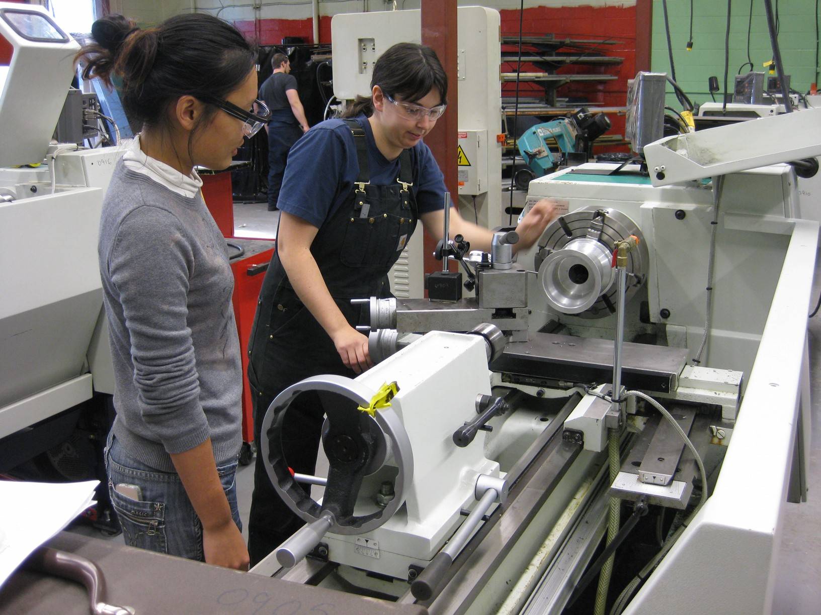 Dual-campus delivery for machinist producing immediate results